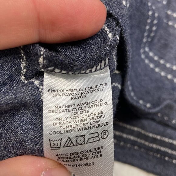 LOFT Gray and White Cap Sleeve Boxy Tee with Polka Dot striping size Medium - Picture 5 of 7